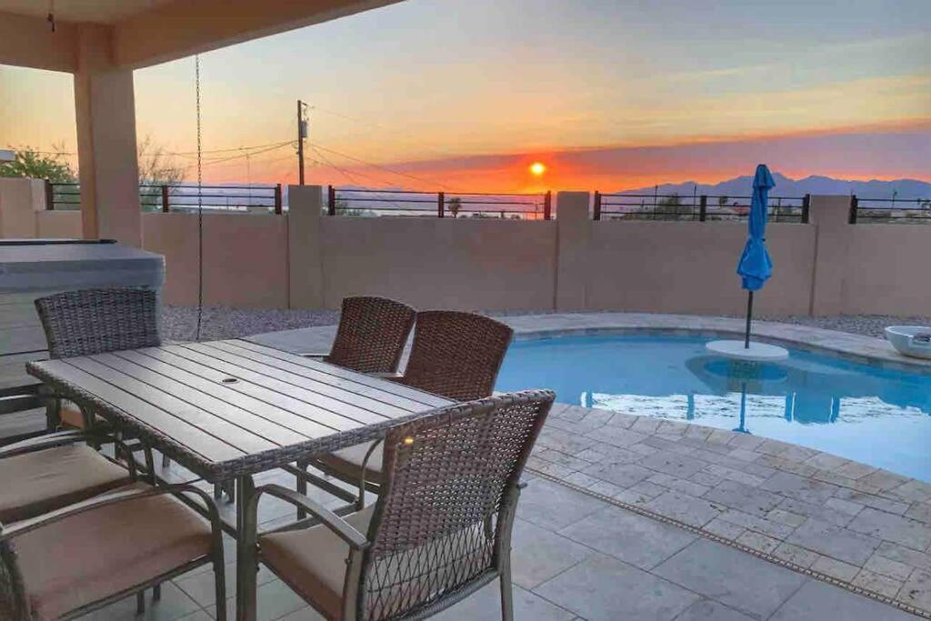 Havasu Retreat! Pool, Spa, Gym & View Lake Havasu City Exterior photo