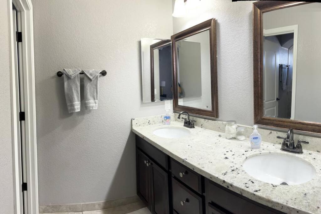 Havasu Retreat! Pool, Spa, Gym & View Lake Havasu City Exterior photo